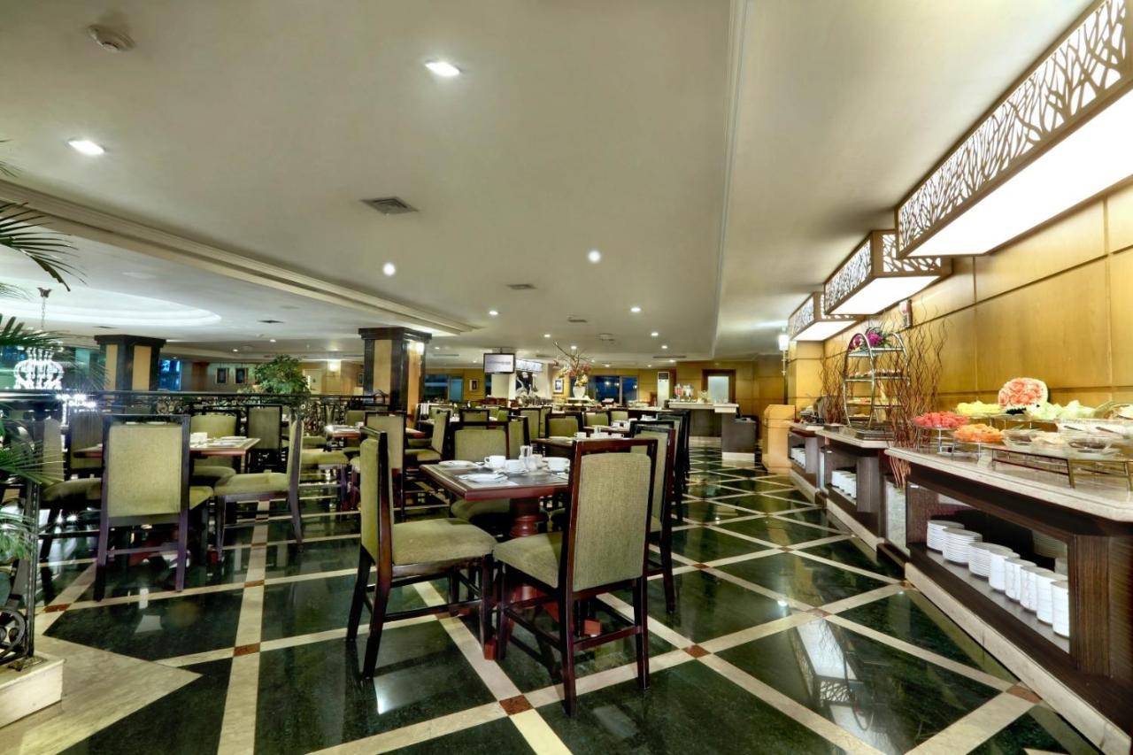 Aston Tropicana Hotel Бандунг Екстериор снимка