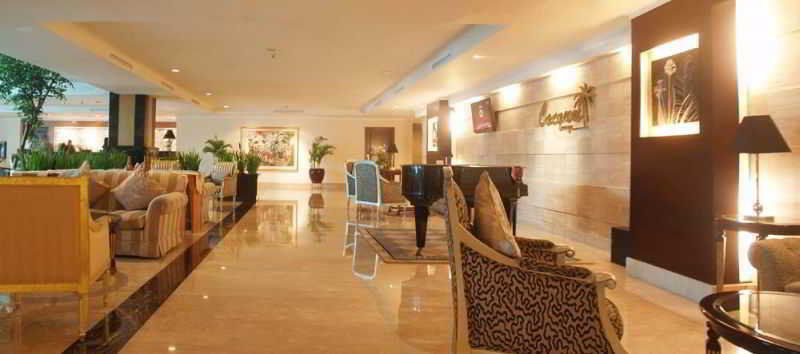 Aston Tropicana Hotel Бандунг Екстериор снимка
