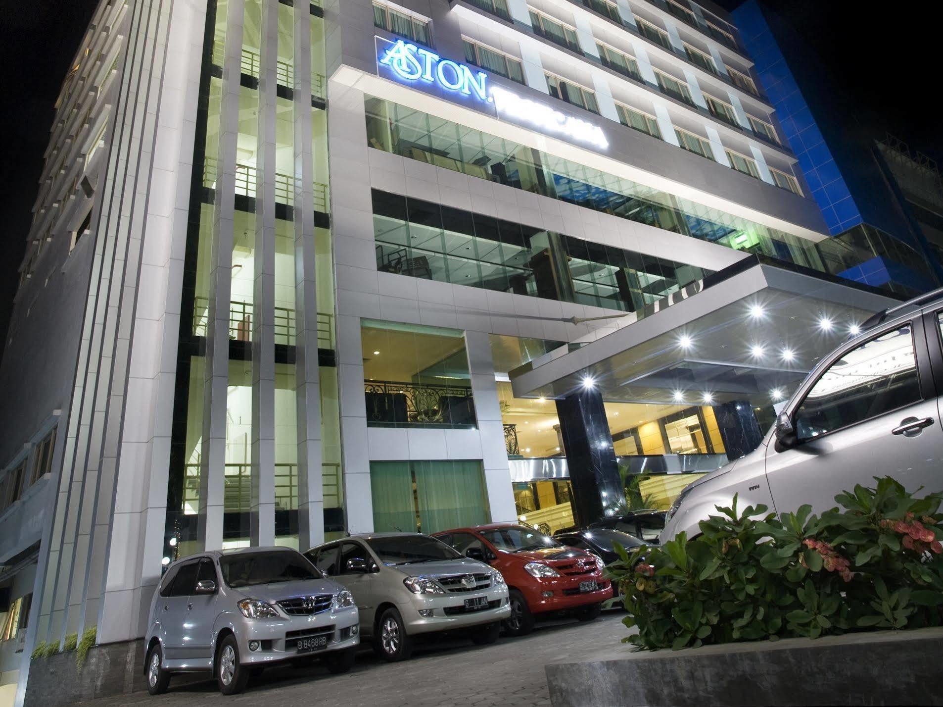 Aston Tropicana Hotel Бандунг Екстериор снимка