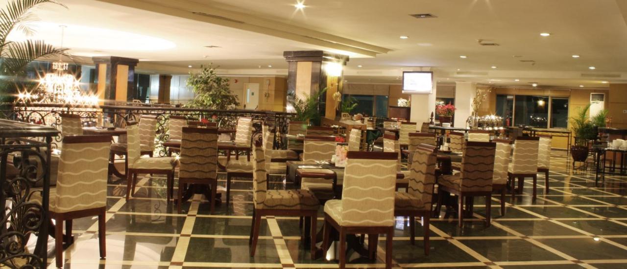Aston Tropicana Hotel Бандунг Екстериор снимка